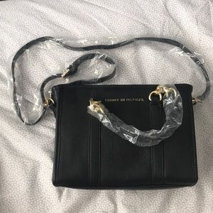 Tommy Hilfiger genuine black leather purse